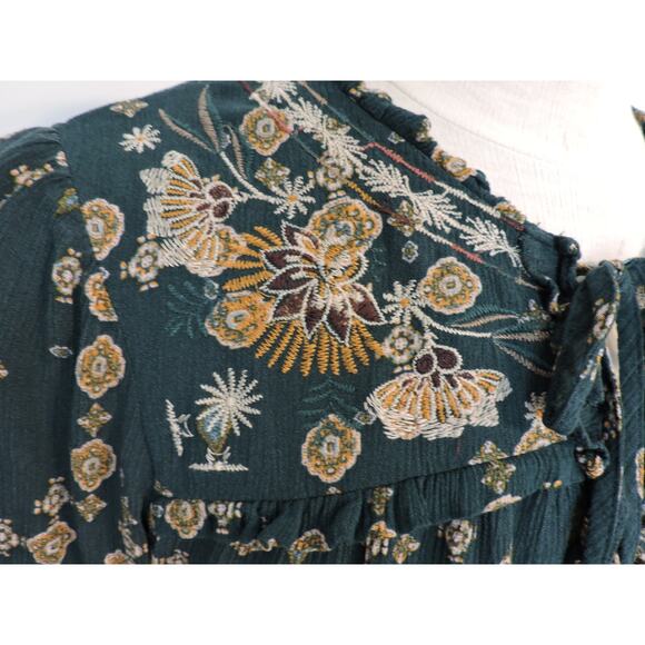 Knox Rose Prairie Style Blouse with Embroidery design - Picture 3 of 7